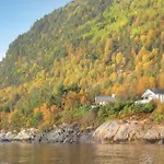 Lovely Home In Lavik With Wifi 度假居 Lavik (Sogn og Fjordane)