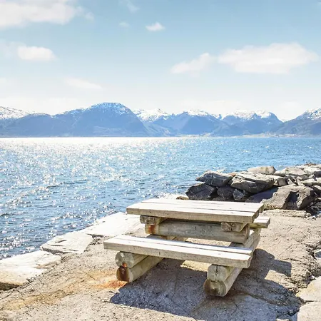 Cozy In With House Sea View