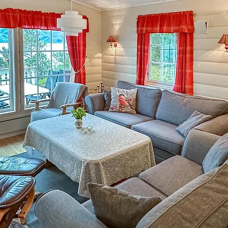 Cozy In With House Sea View