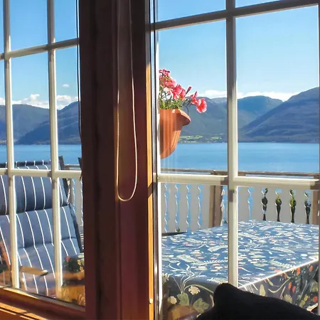 Cozy In With House Sea View 펜션