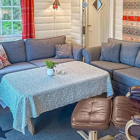 Cozy In With House Sea View